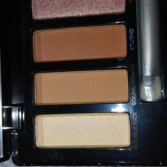 NIB Urban Decay NAKEDA Metal Mania eyeshadow palette - 12 shades - Picture 7 of 9